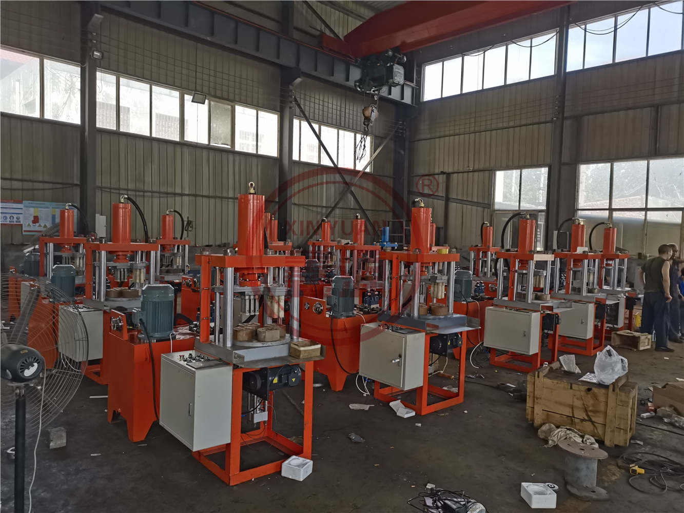 半自動(dòng)一次性毛巾壓餅機(jī)